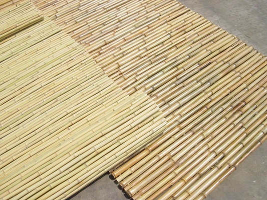 Barrière en bambou peinte matérielle en bambou naturelle Privacy Garden Border de Panels Rolled Bamboo de barrière